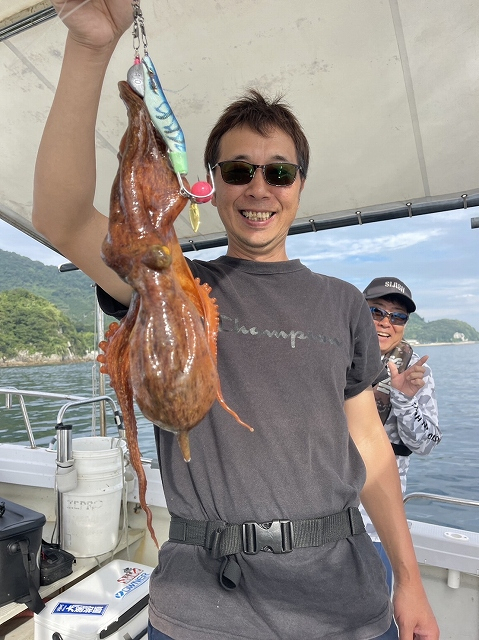 松山沖で夏タコ！  チョーさんの釣れる！サイト