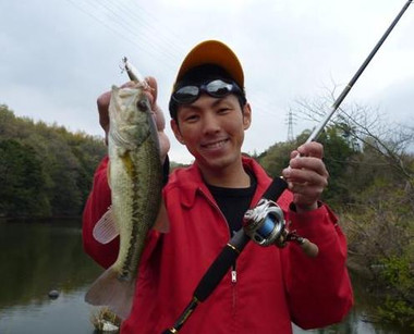 20110418bass01