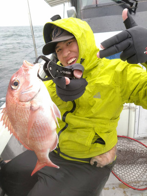 606992603803811892_2 606992603803811892_2