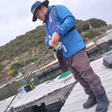 592409798902285056_medium